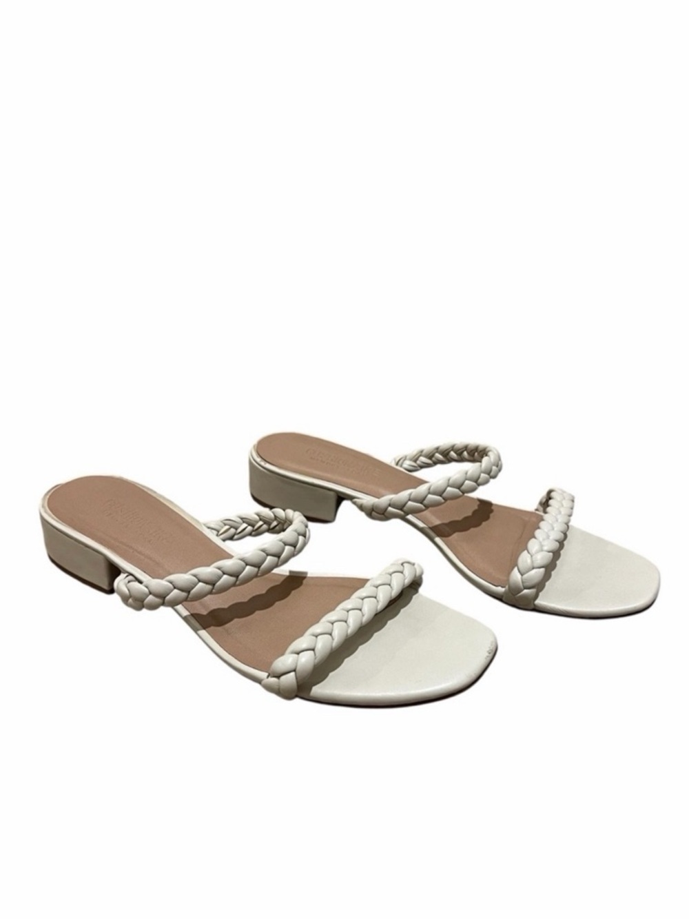 Cushionaire Neptune Off-White Braided Sandals Size 9
